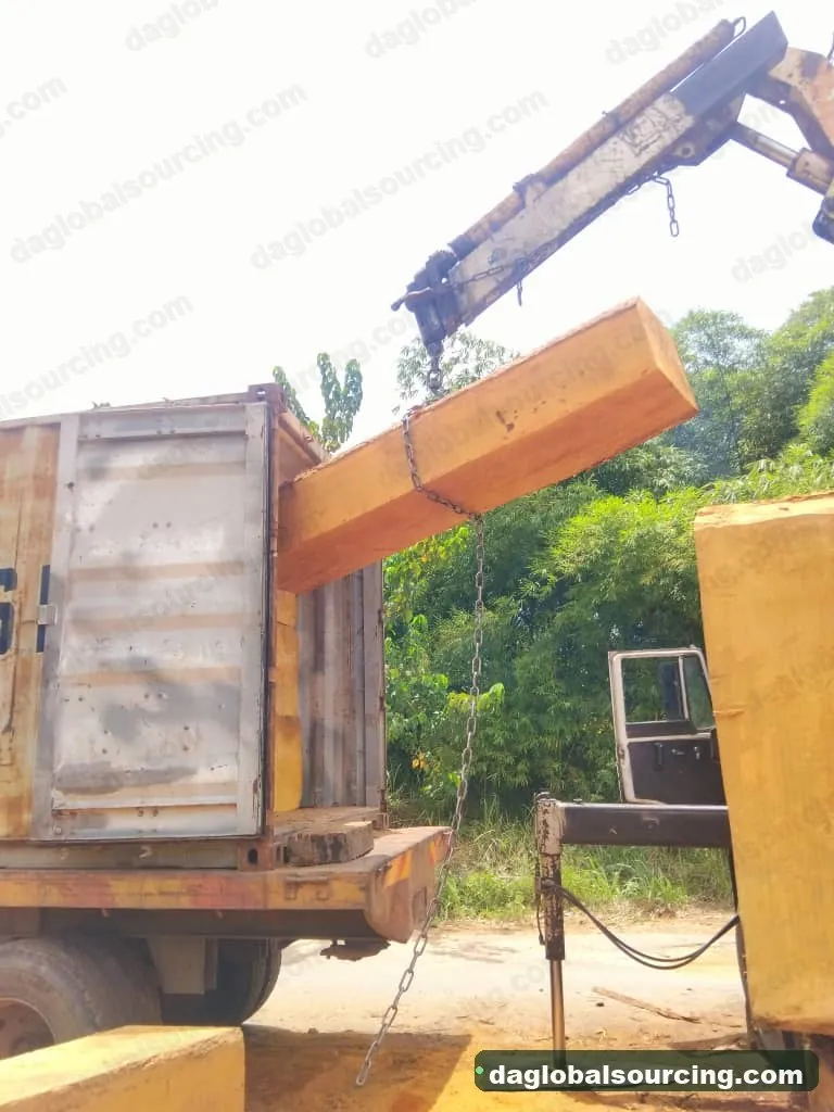 Bilinga squared from Cameroon — goods a Vietnam buyer wants