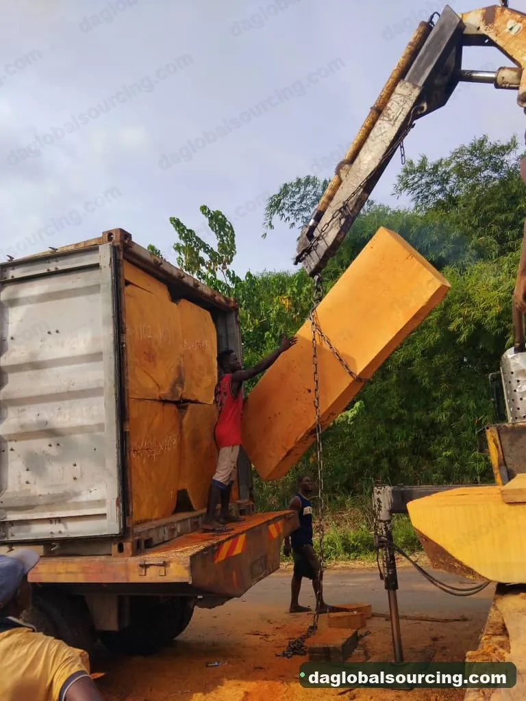 Bilinga squared from Nigeria — goods a Vietnam buyer wants