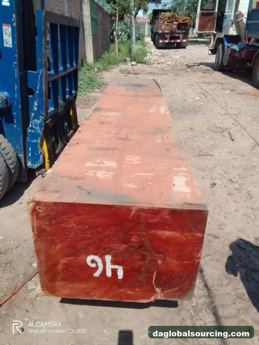 Sirari squared from Bolivia — goods a Vietnam buyer wants