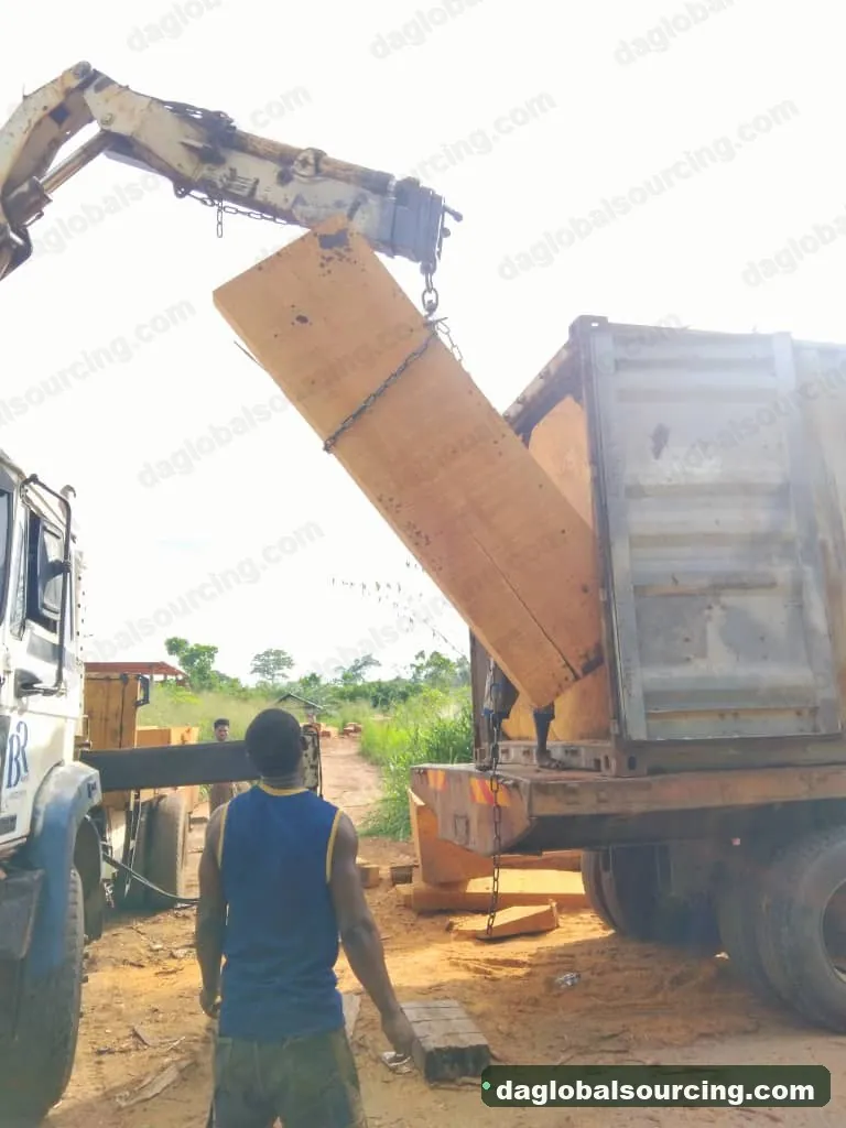 Bilinga squared from Cameroon — goods a Vietnam buyer wants