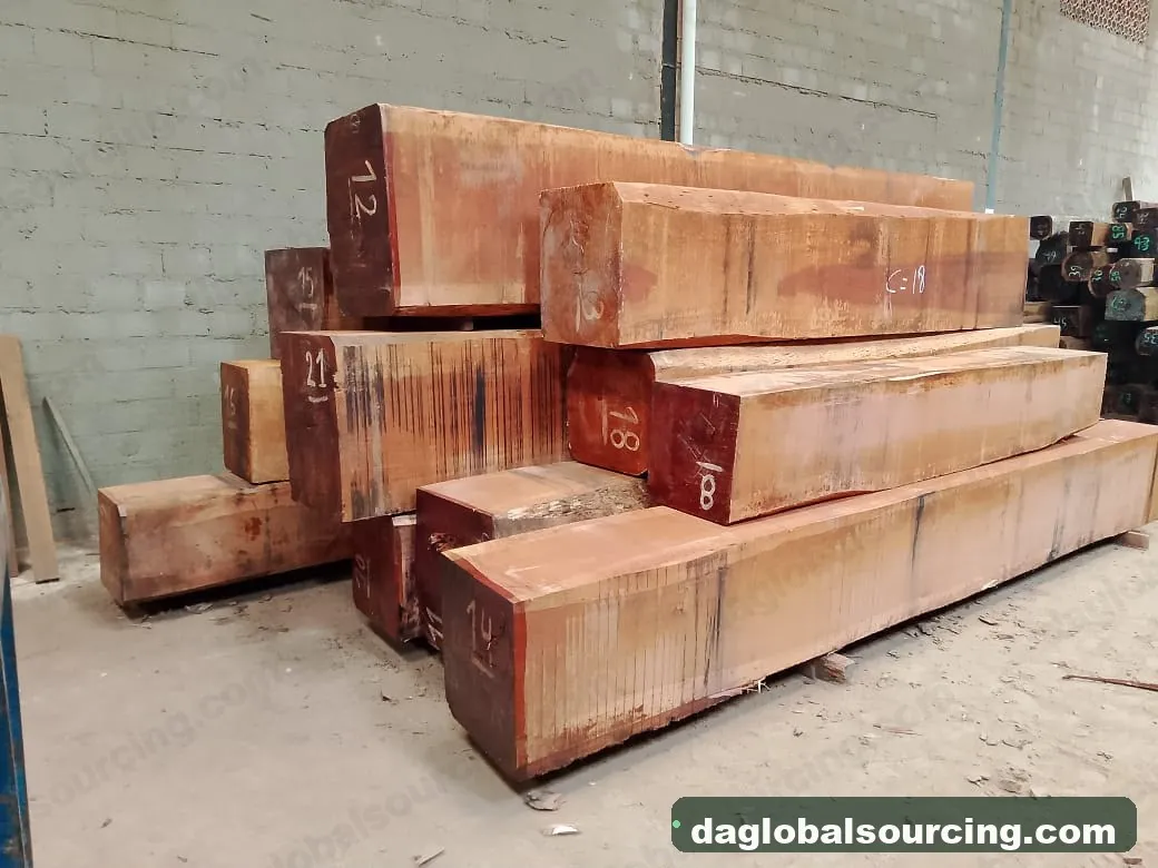 Jatoba squared from Bolivia — goods a Vietnam buyer wants